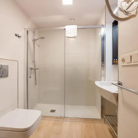 ゲストハウス アトーチャ ルームズ サン・セバスティアン